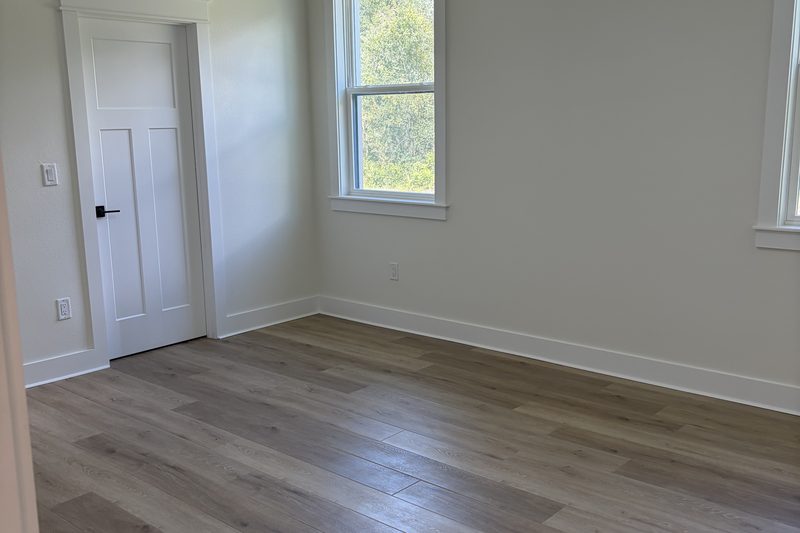 Empty bedroom cleaned and ready for move-in